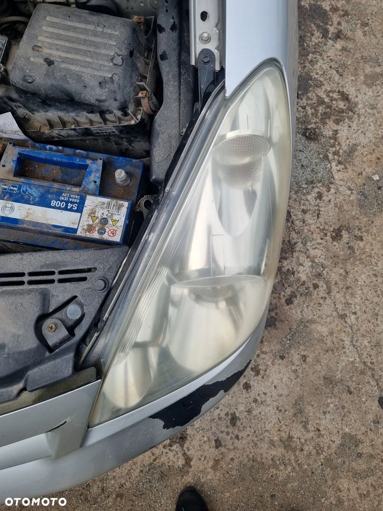 TOYOTA COROLLA VERSO II 04-07 2004 r. lampa lewy przód lewa przednia LP EU - 3