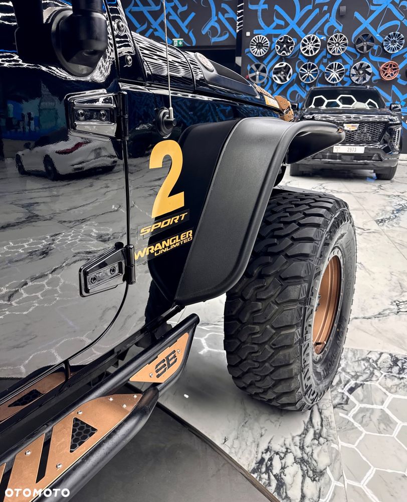 Jeep Wrangler - 19