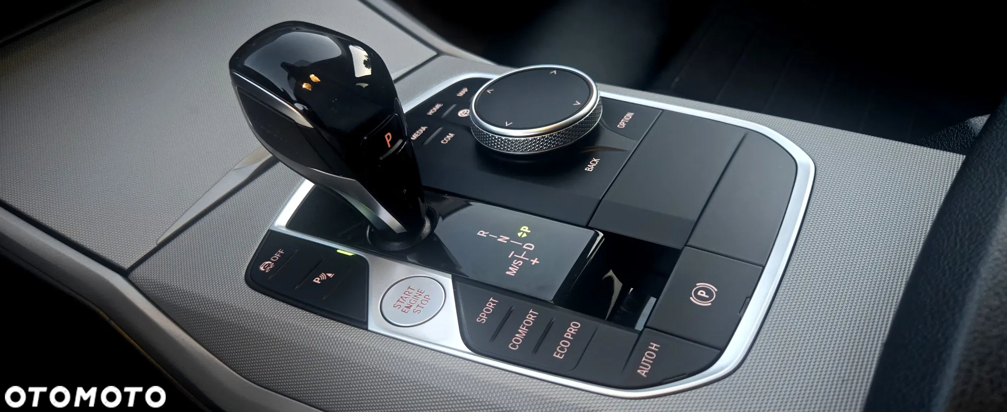 BMW Seria 3 320d M Sport - 27