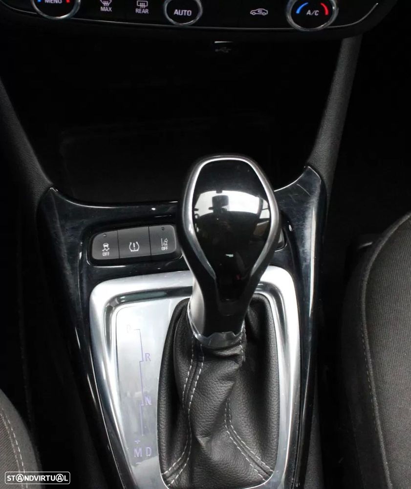 Opel Crossland X - 12