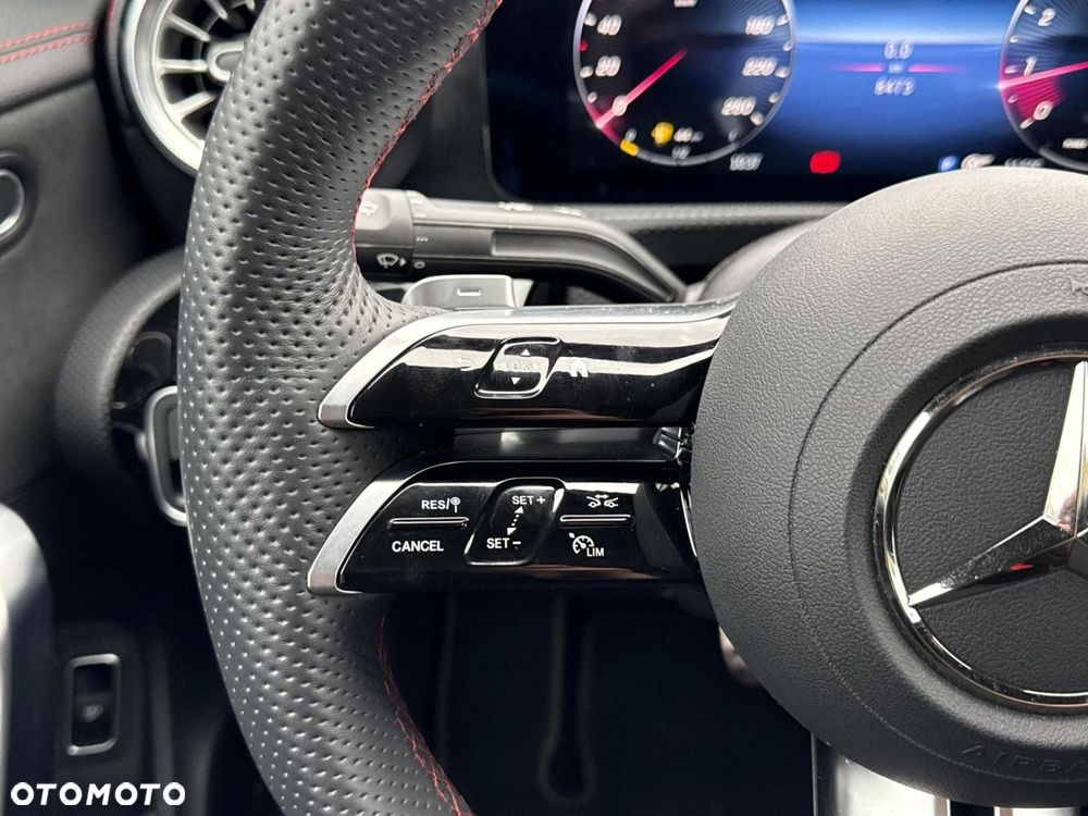 Mercedes-Benz CLA - 23