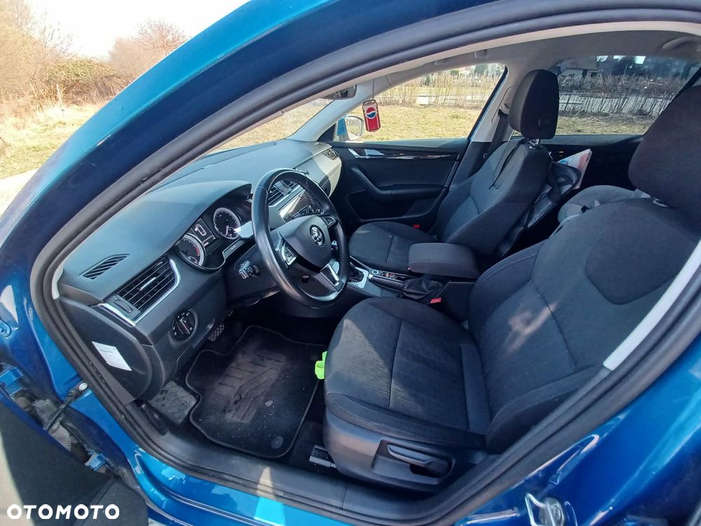 Skoda Octavia 2.0 TDI SCR Style DSG - 25
