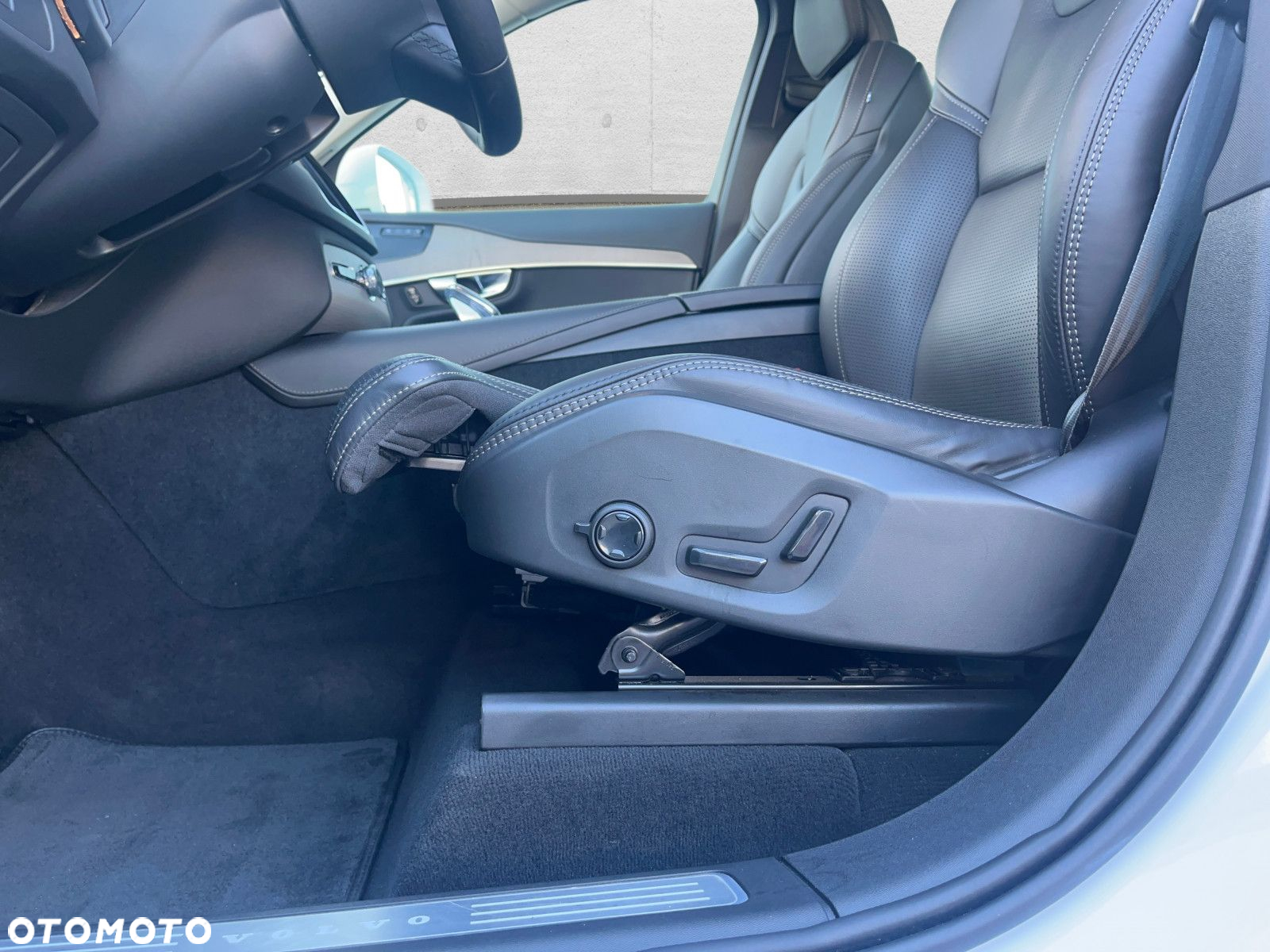 Volvo XC 90 - 12