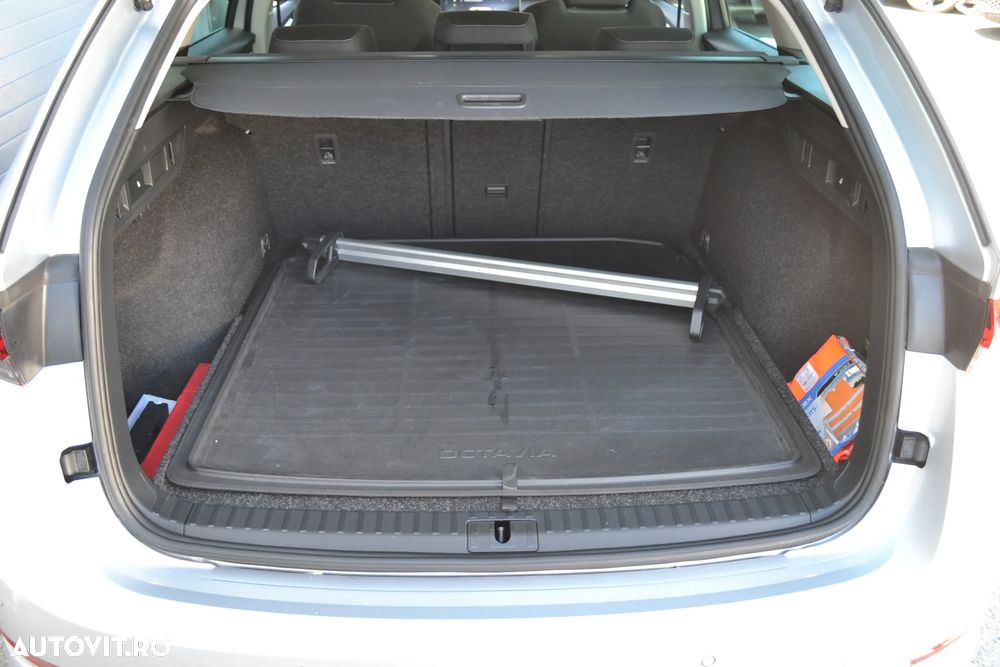 Skoda Octavia 2.0 TDI DSG Tour - 30