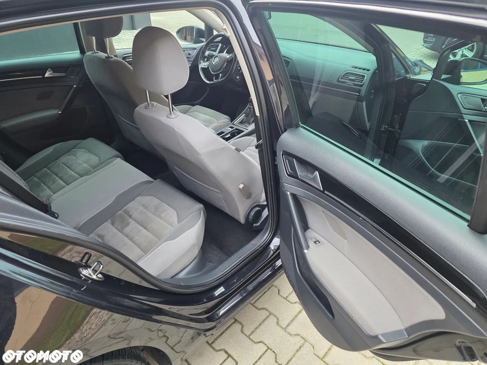 Volkswagen Golf 2.0 BlueTDI Highline - 12