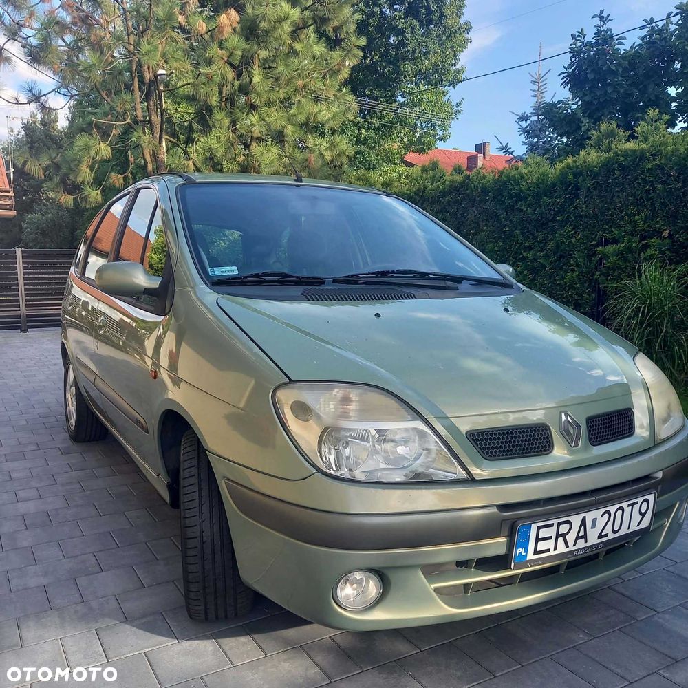 Renault Scenic - 1