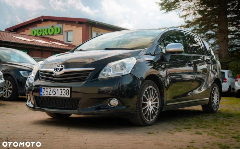Toyota Verso - 2