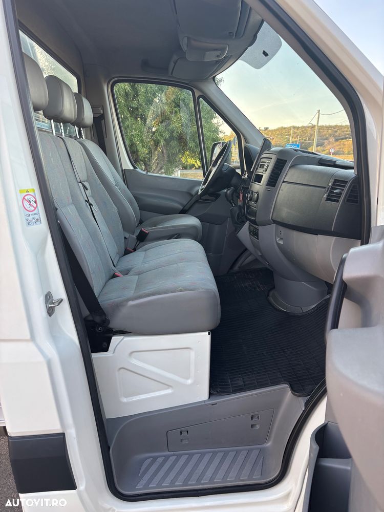 Volkswagen Crafter - 11