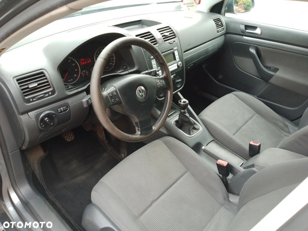 Volkswagen Golf - 11