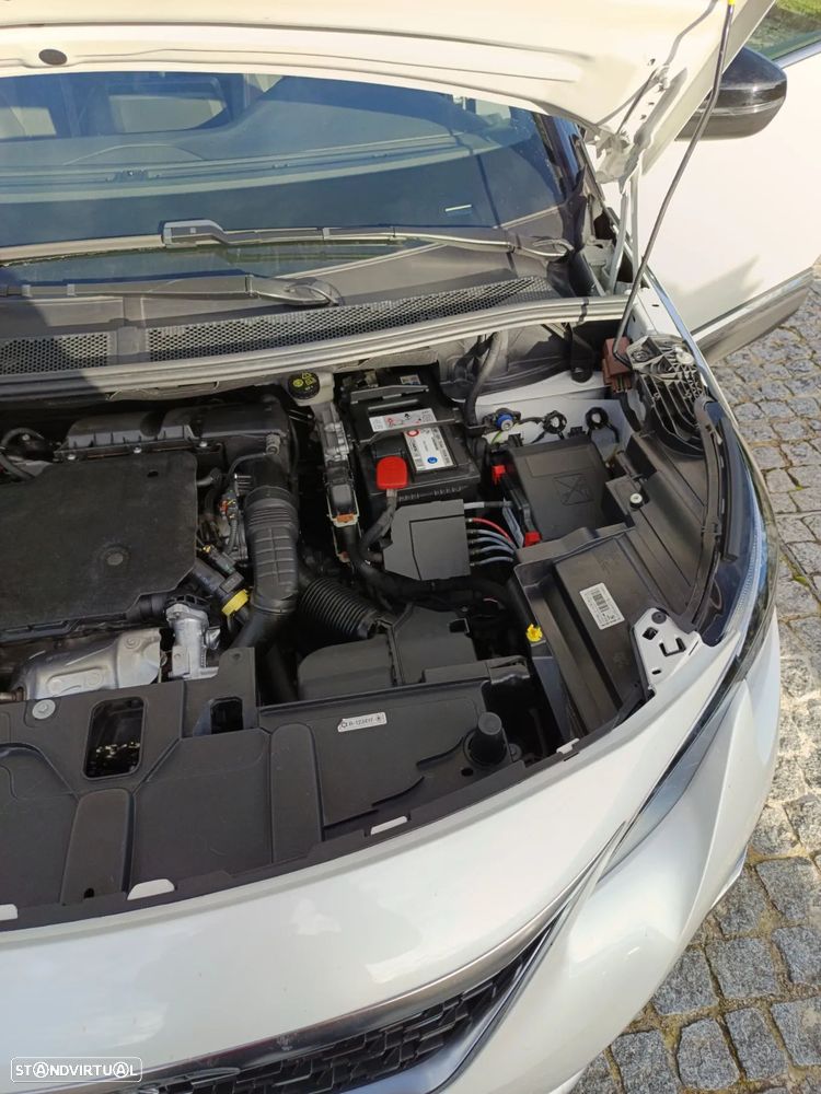 Peugeot 3008 1.5 BlueHDi GT Line EAT8 - 17