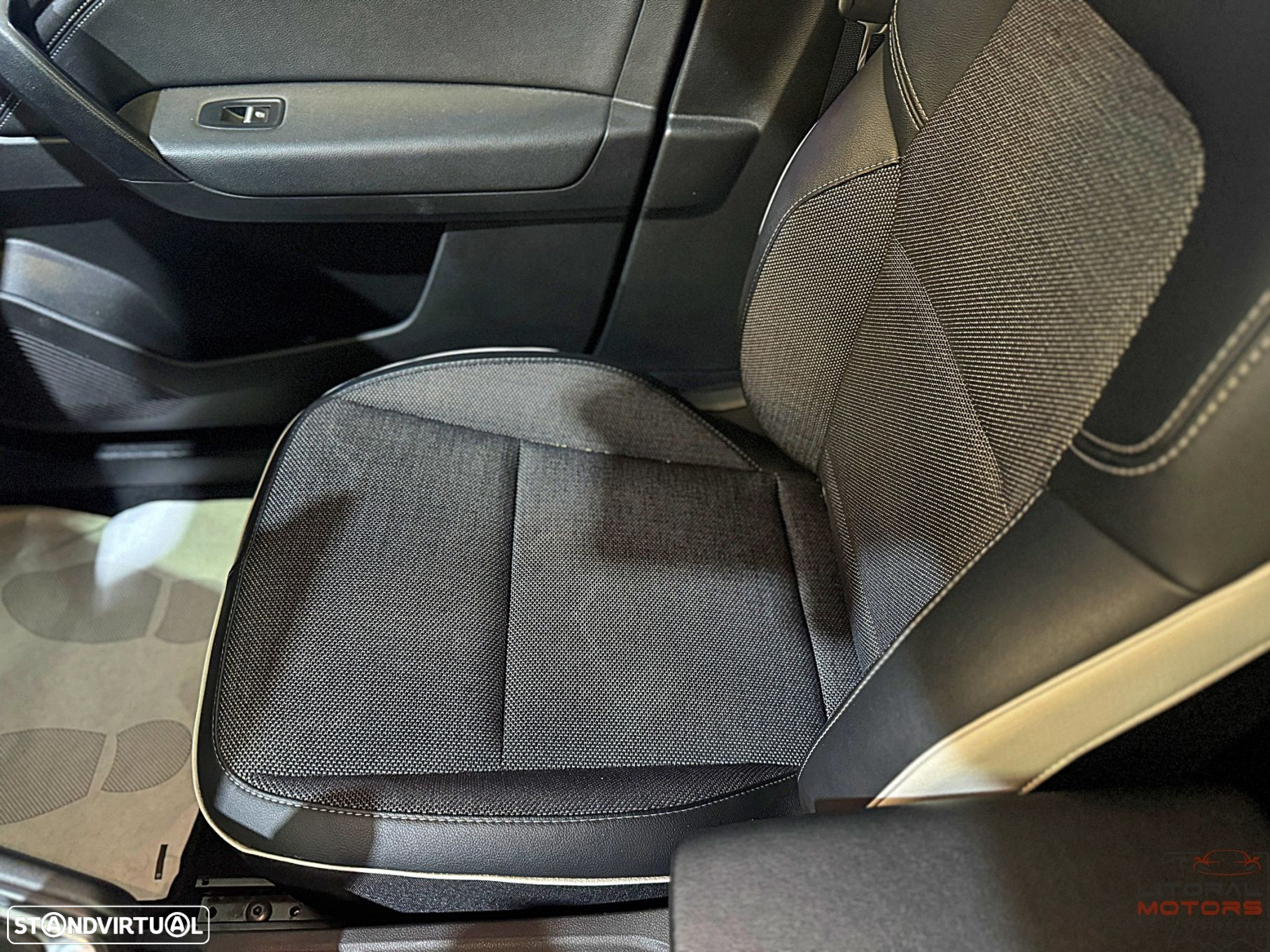 Renault Captur 1.0 TCe Exclusive - 20