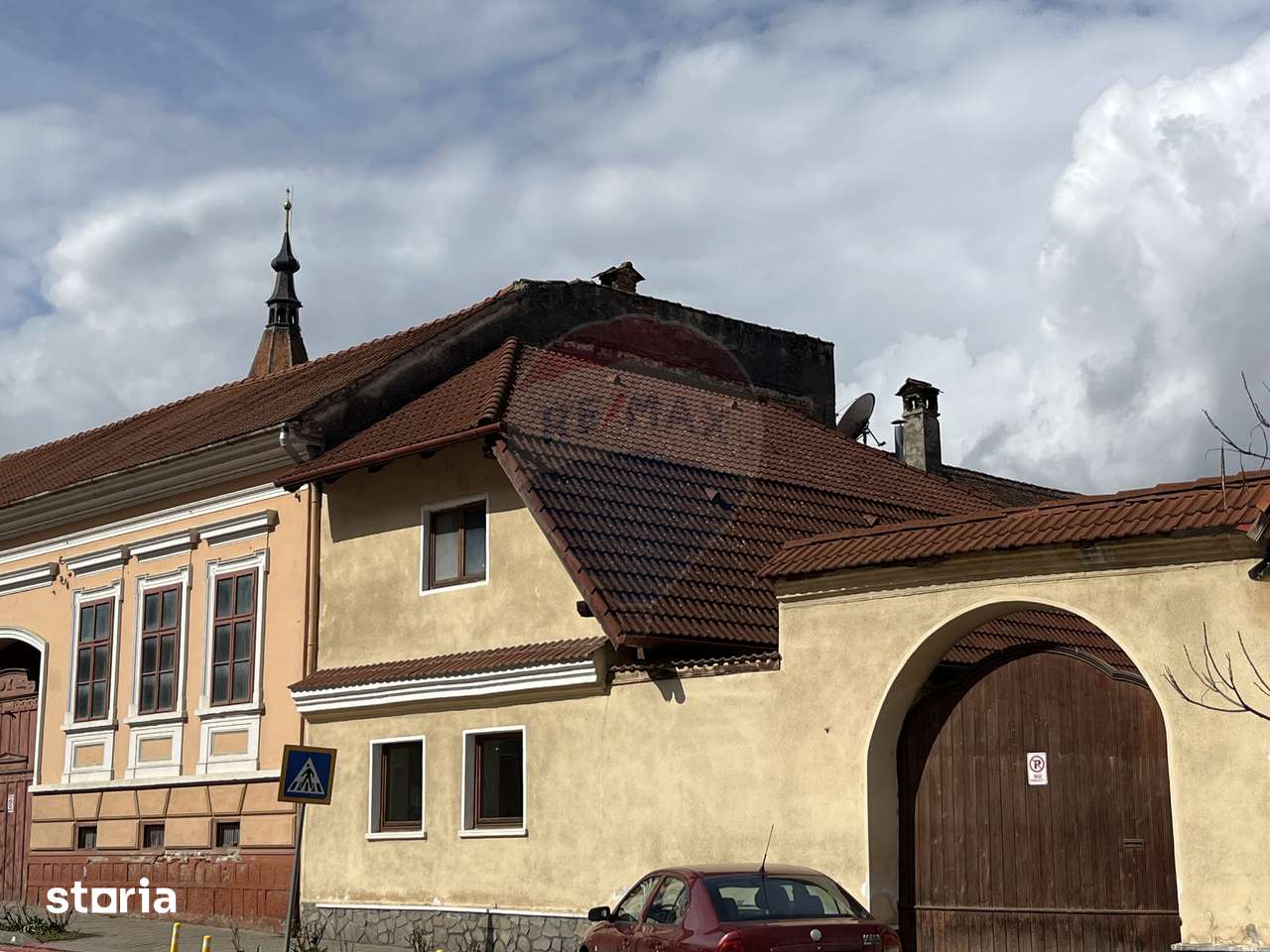 Casă / Vilă cu 10 camere de vânzare în zona Ultracentrală Râșnov - Imagine principală: 4/17