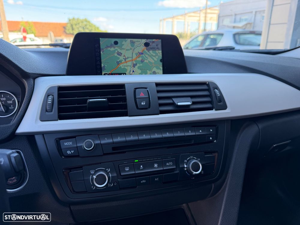 BMW 318 d Sport Auto - 11