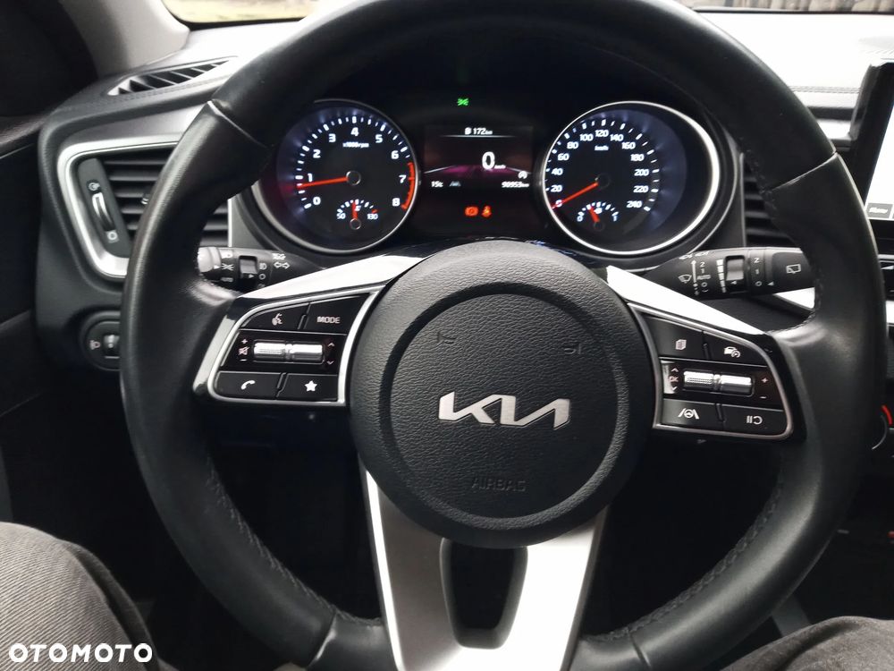 Kia Ceed 1.5 T-GDI M - 16