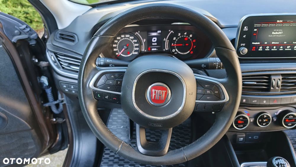Fiat Tipo 1.4 16V Lounge EU6d - 1