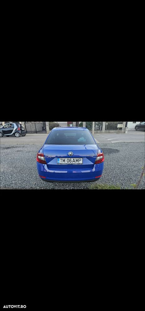Skoda Octavia 1.6 TDI DSG Style - 2