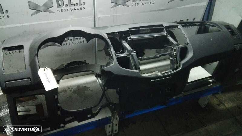 TABLIER TOYOTA HILUX KUN - 1