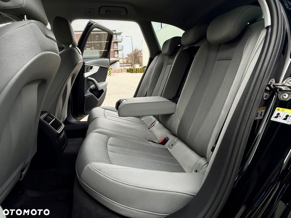 Audi A4 Avant 2.0 TDI S tronic design - 26