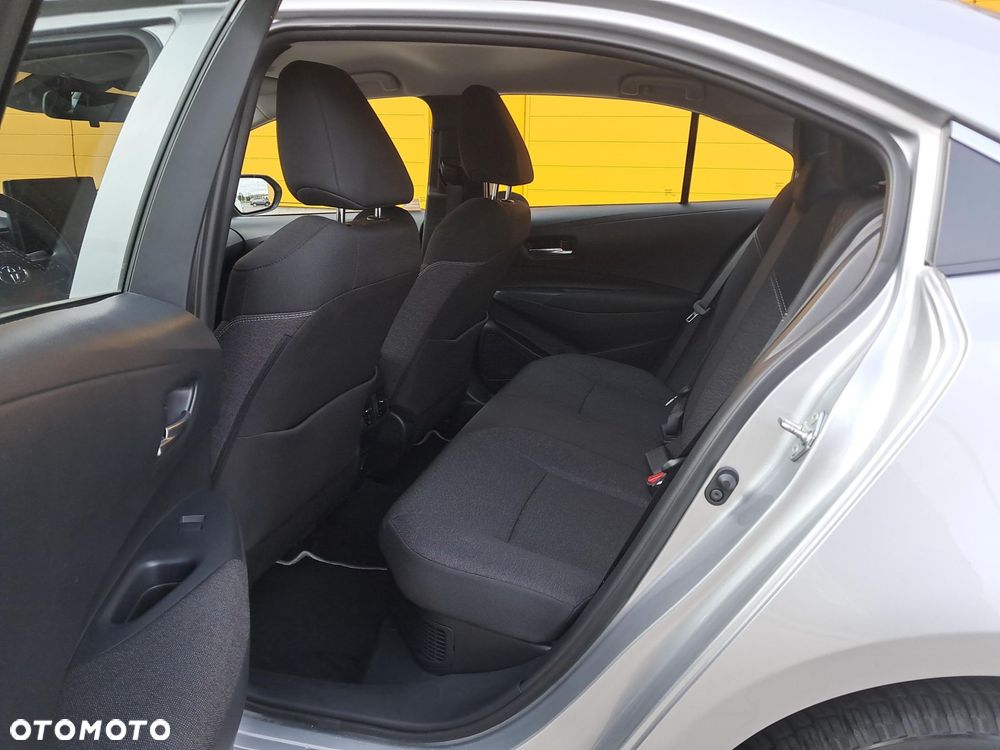 Toyota Corolla 1.8 Hybrid Comfort - 13