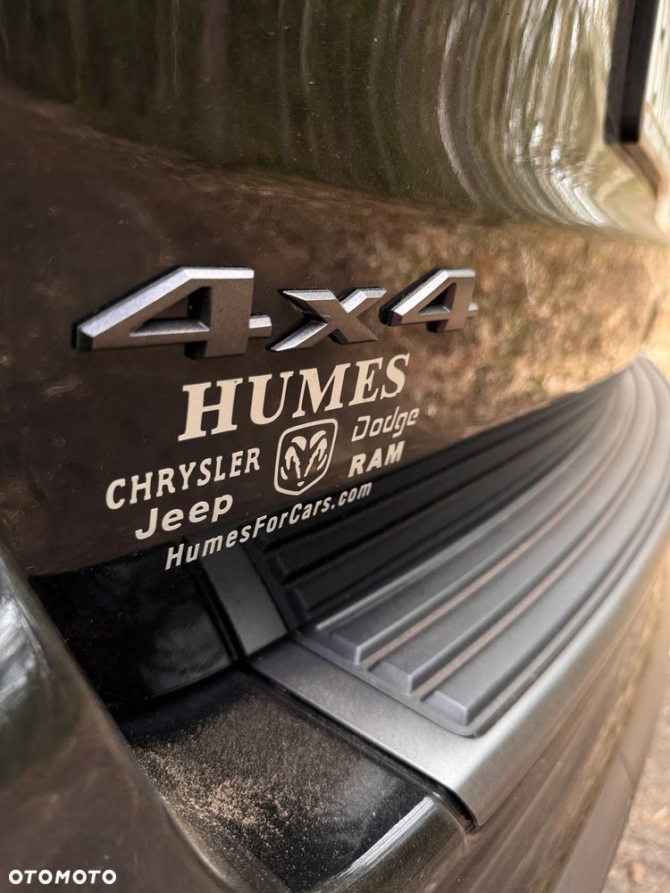 Jeep Grand Cherokee - 21