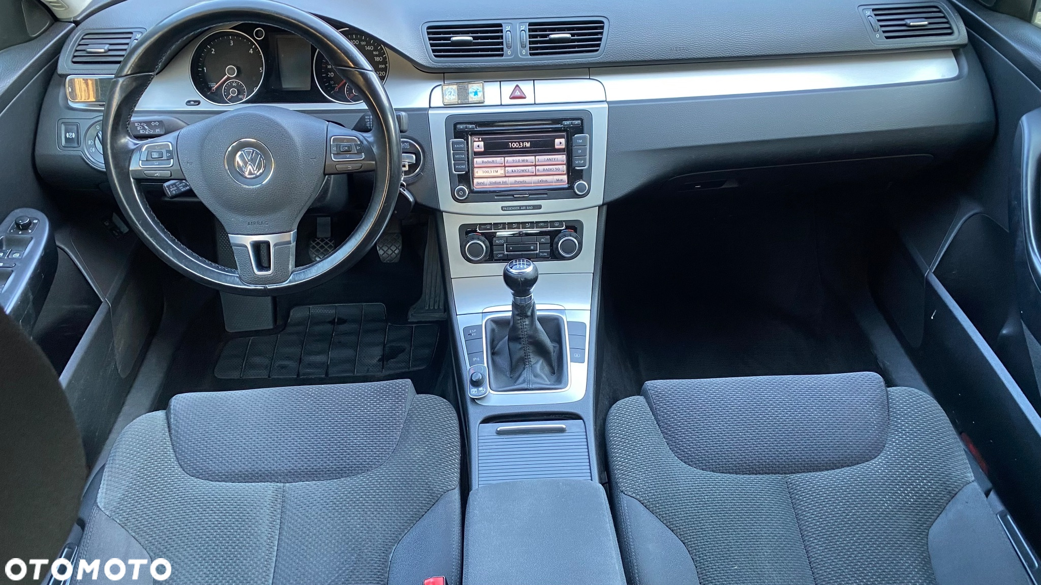 Volkswagen Passat 2.0 TDI Comfortline - 9
