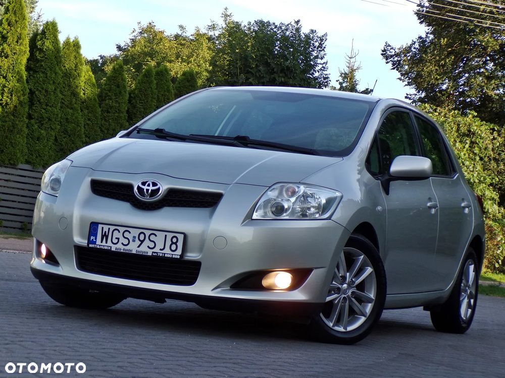 Toyota Auris 1.4 D-4D Life+ - 3