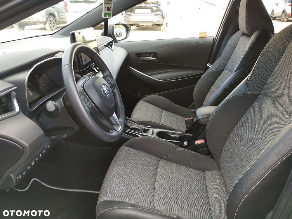Toyota Corolla 1.8 Hybrid Style - 18