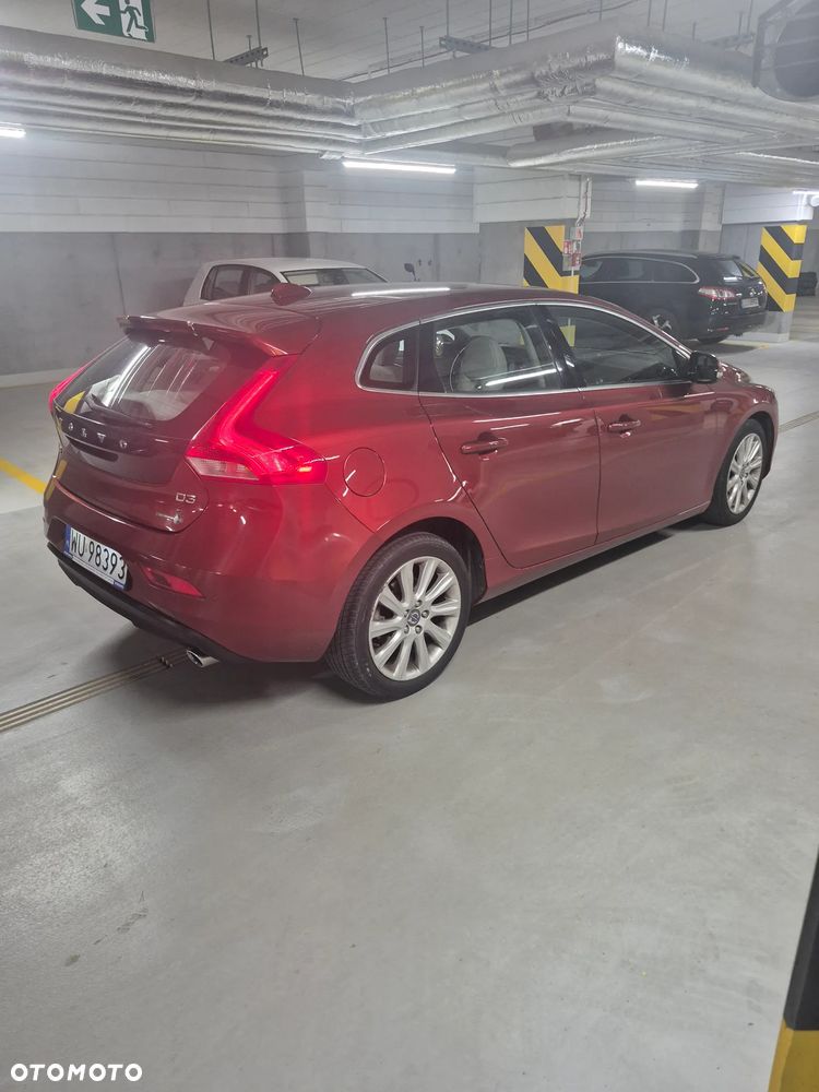 Volvo V40 D3 Summum - 8