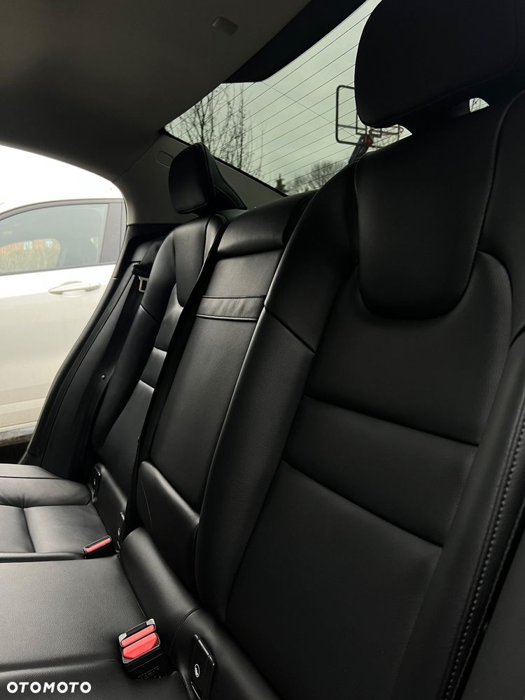Volvo S60 T6 AWD Momentum Pro - 18