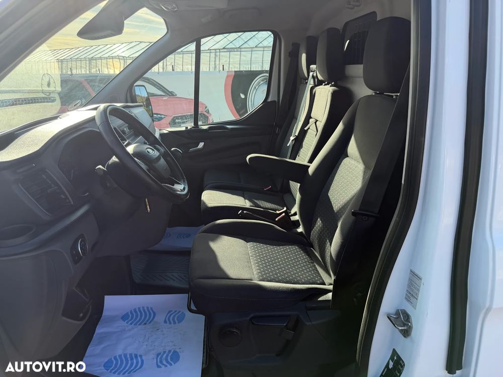Ford Transit Custom - 8