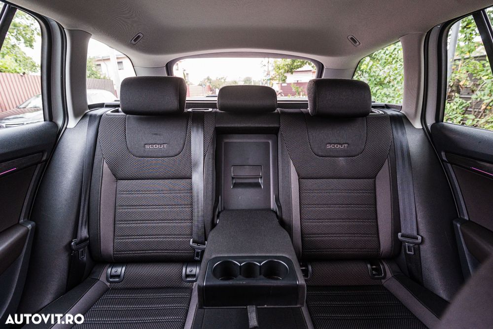 Skoda Octavia 2.0 TDI 4x4 DSG Scout - 11