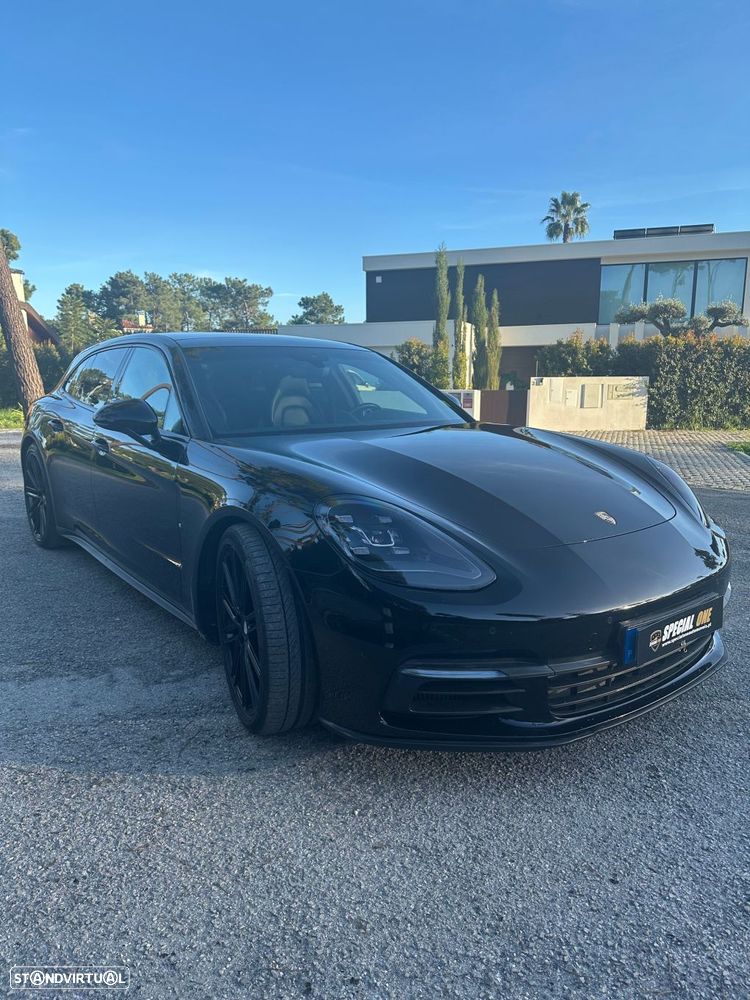Porsche Panamera Sport Turismo - 3