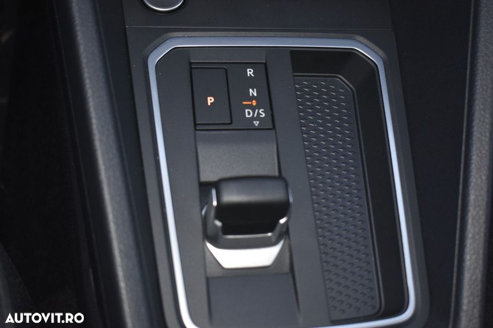 Ford Tourneo Connect - 22