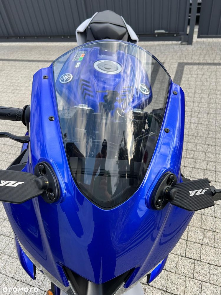 Yamaha YZF - 16