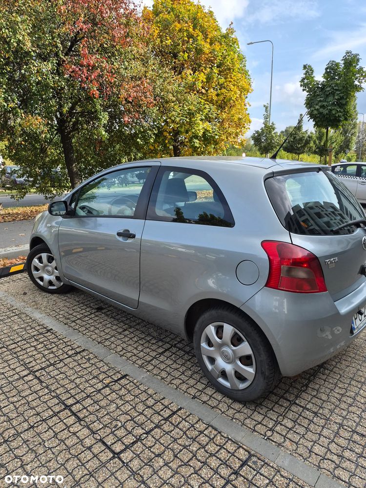 Toyota Yaris - 9