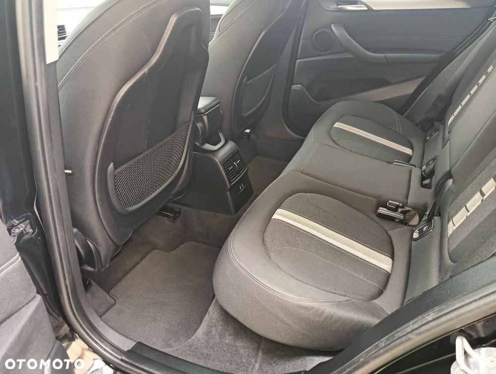 BMW X1 - 8