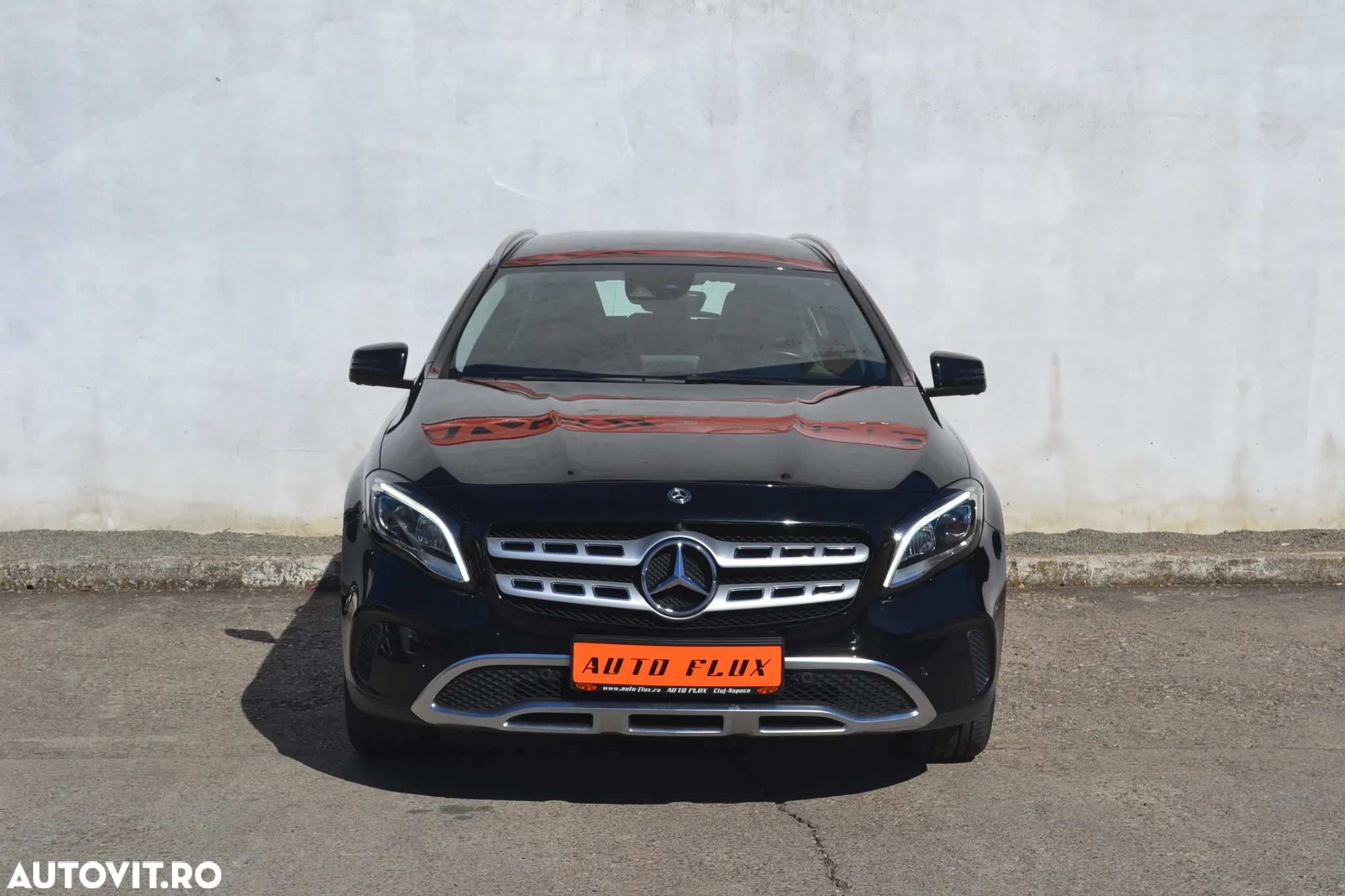 Mercedes-Benz GLA 200 7G-DCT Urban - 2