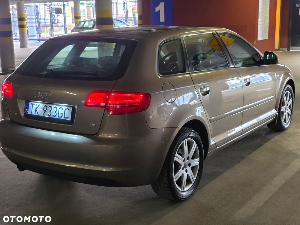 Audi A3 Sportback 1.6 S line Sportpaket (plus) - 32