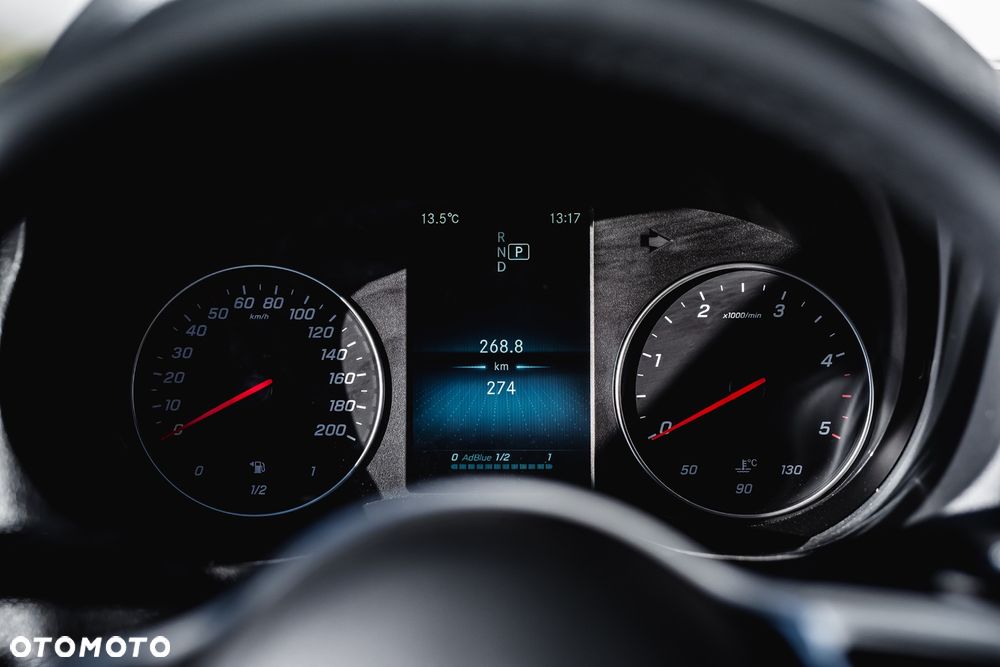 Mercedes-Benz Sprinter - 17