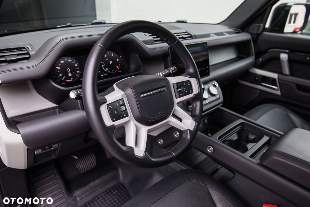 Land Rover Defender 3.0 D300 mHEV X-Dynamic HSE - 5
