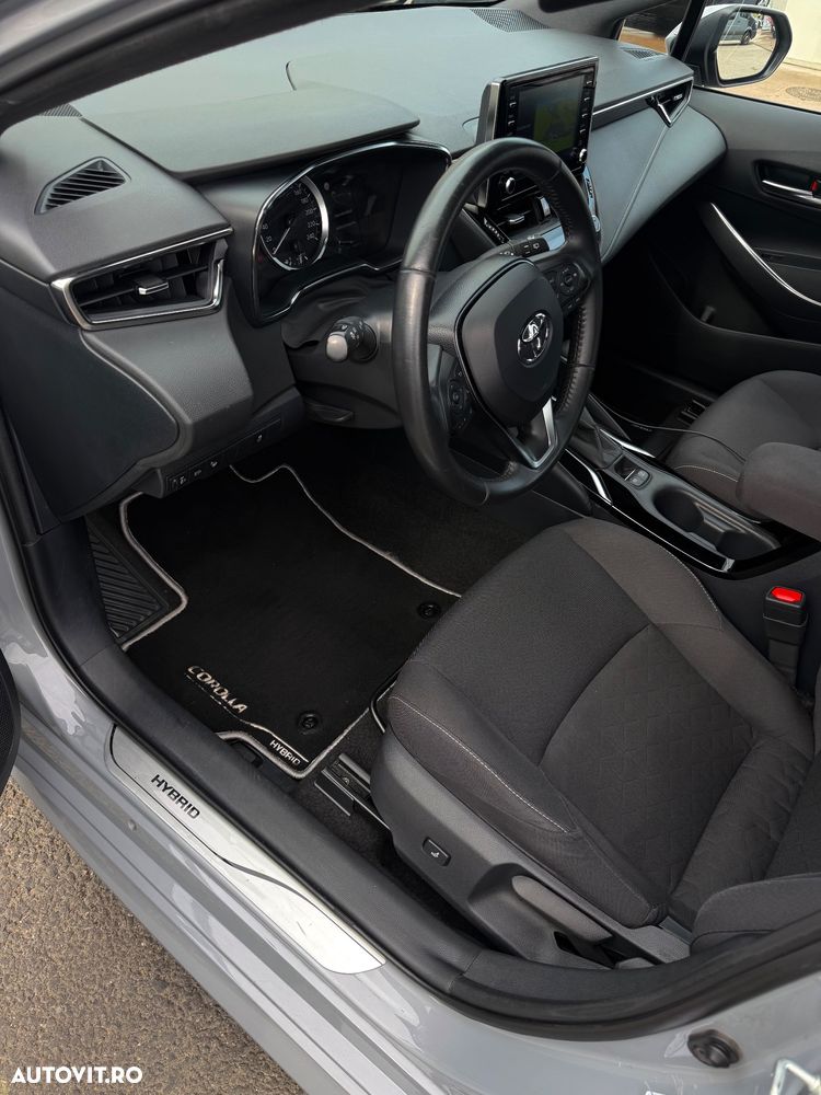 Toyota Corolla 1.8 Business Edition - 21