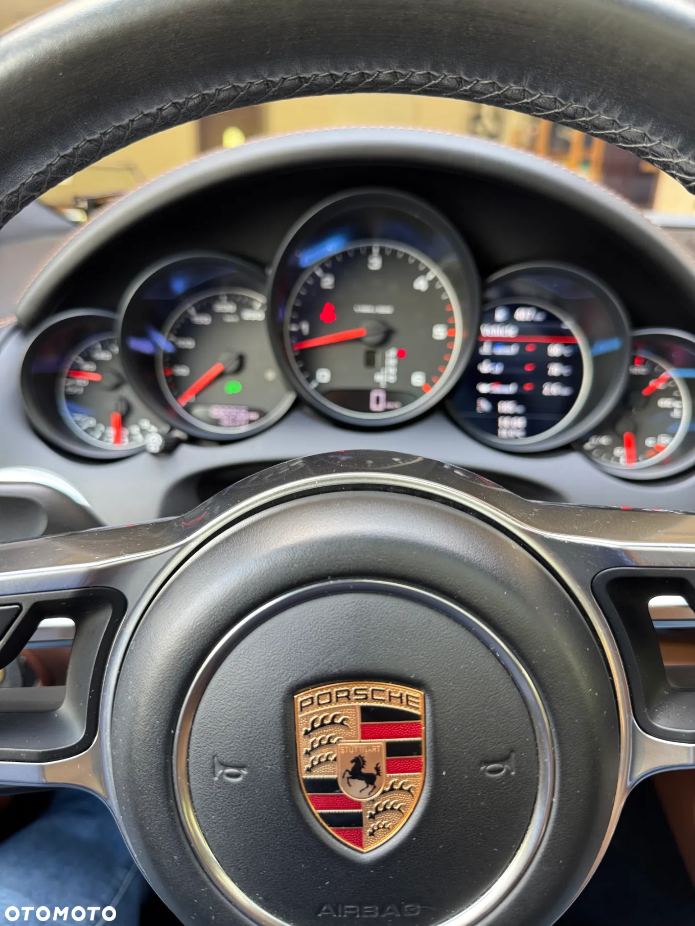 Porsche Cayenne Diesel Platinum Edition - 18
