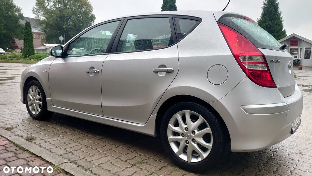 Hyundai i30 1.4 Blue Comfort - 4
