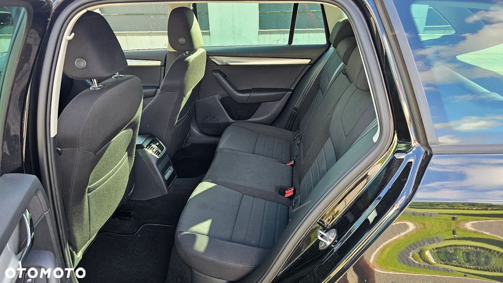 Skoda Octavia 2.0 TDI Green tec Elegance - 7