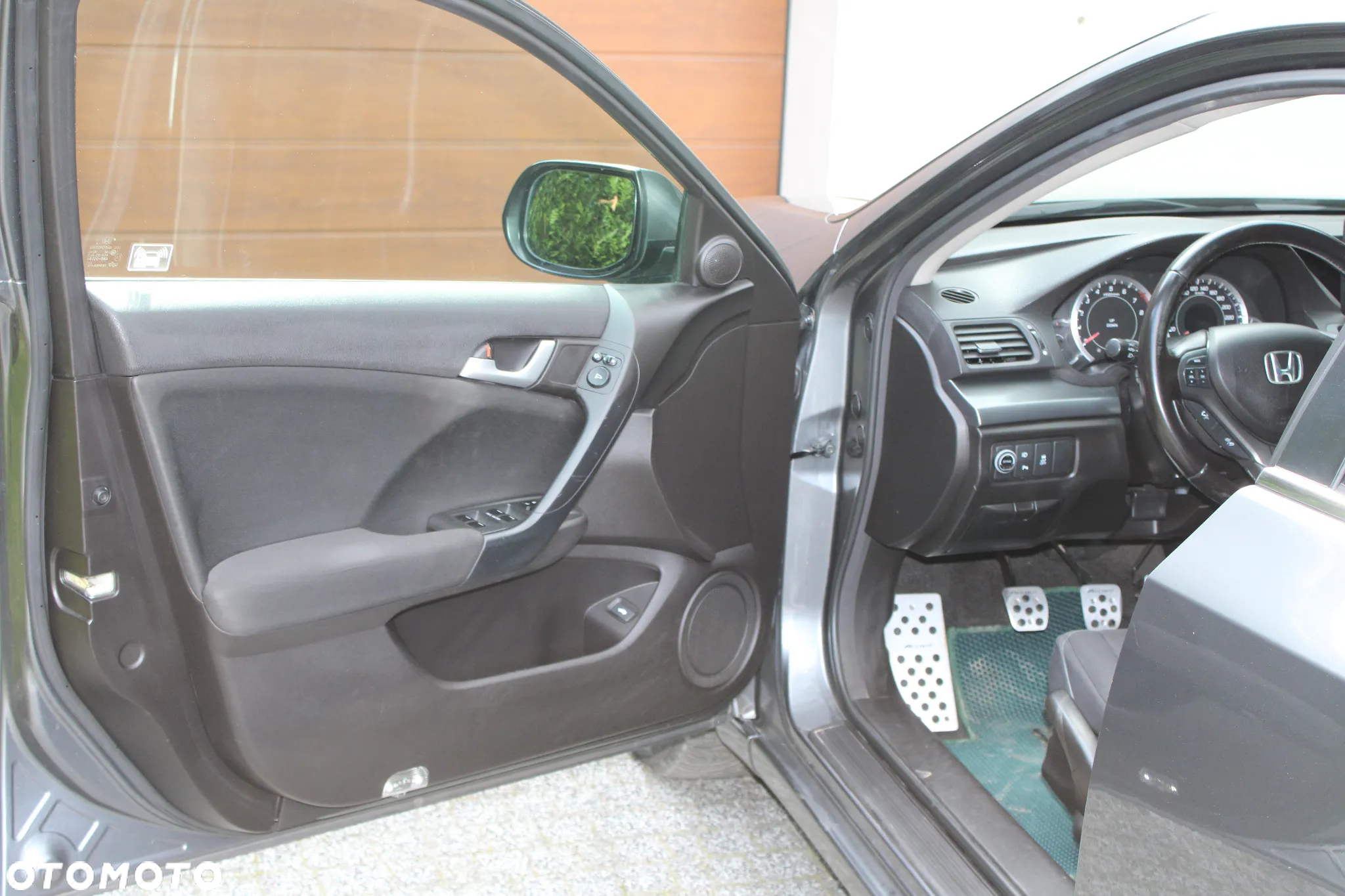 Honda Accord 2.0 Lifestyle - 16