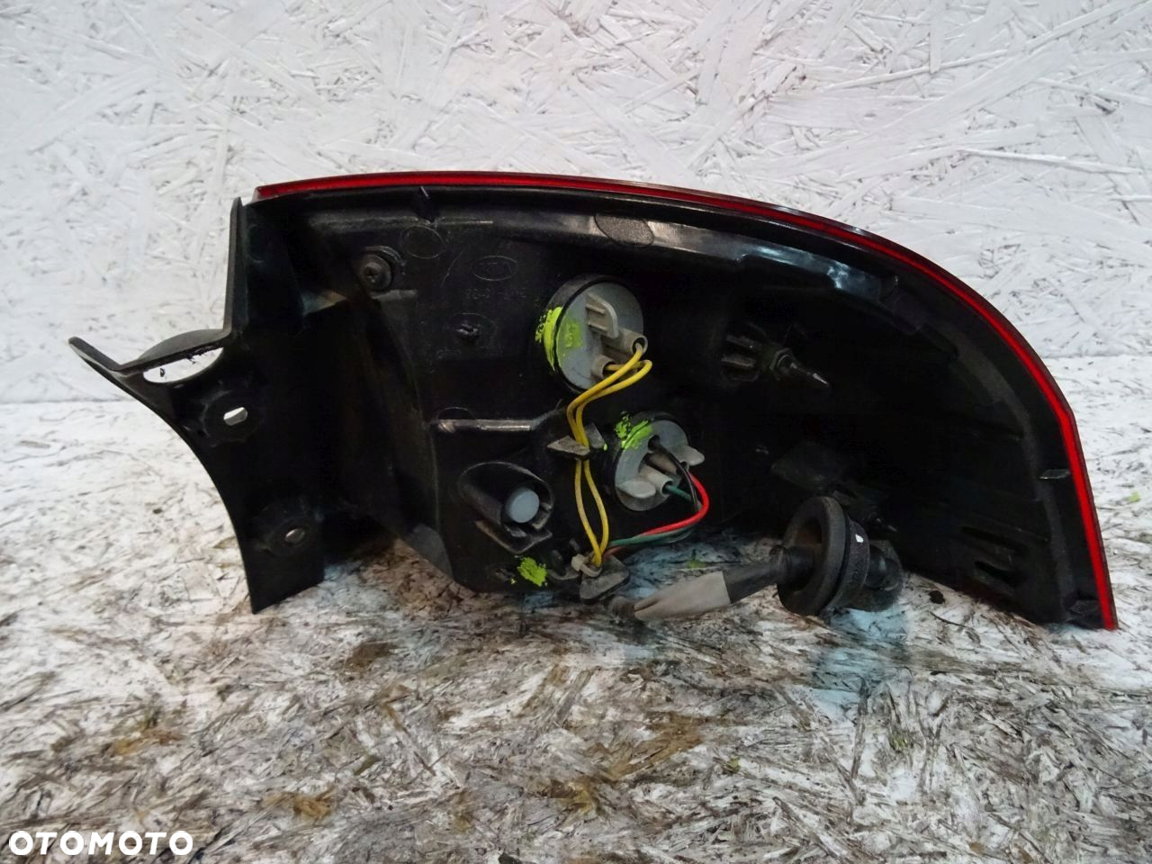 KIA RIO 15R III HATCHBACK LAMPA TYŁ LEWA 92401-1W2 - 2