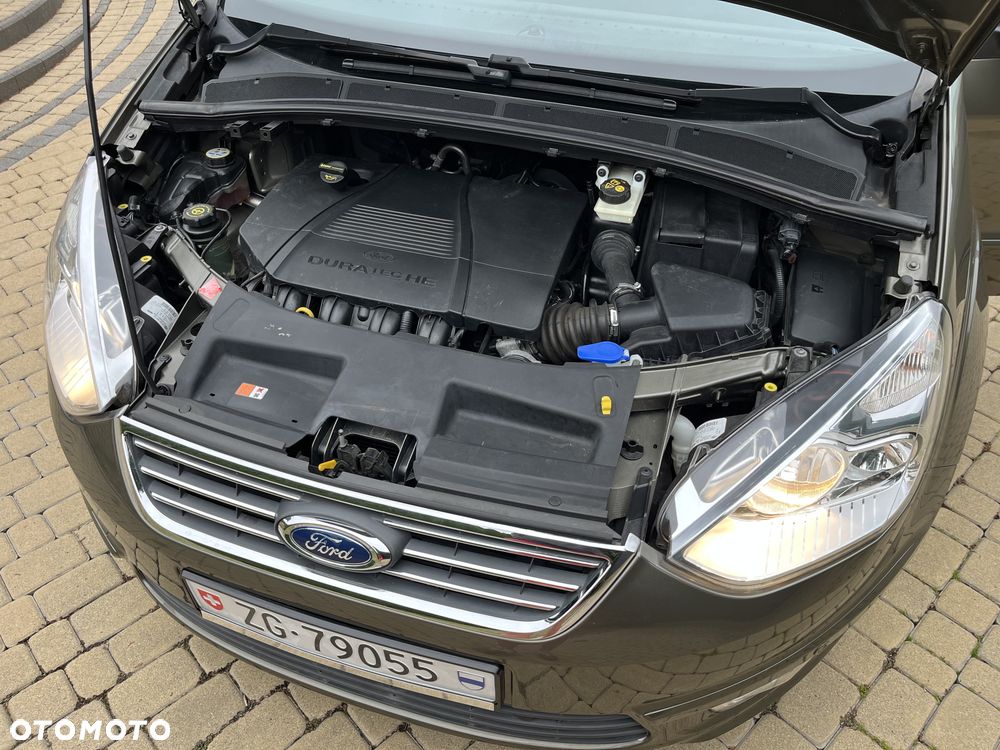 Ford Galaxy 2.0 Champions Edition - 23