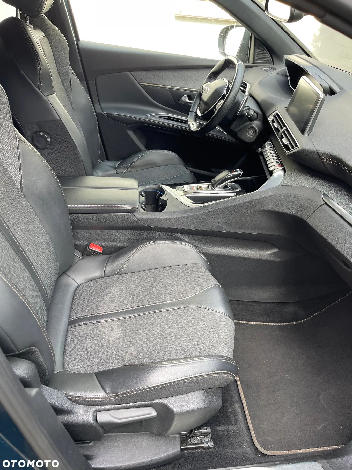 Peugeot 5008 1.6 PureTech GT Line S&S EAT8 - 38