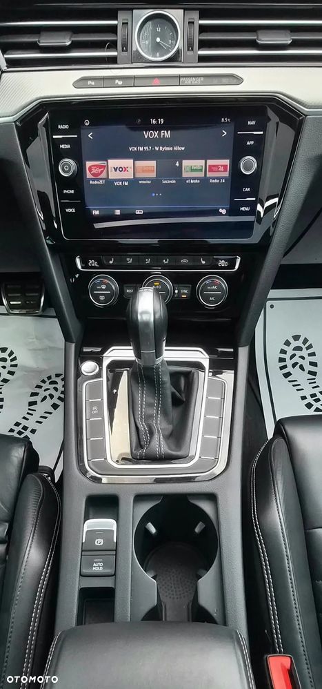 Volkswagen Passat - 29