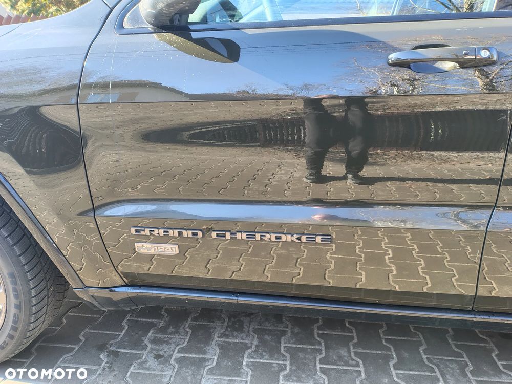 Jeep Grand Cherokee - 13